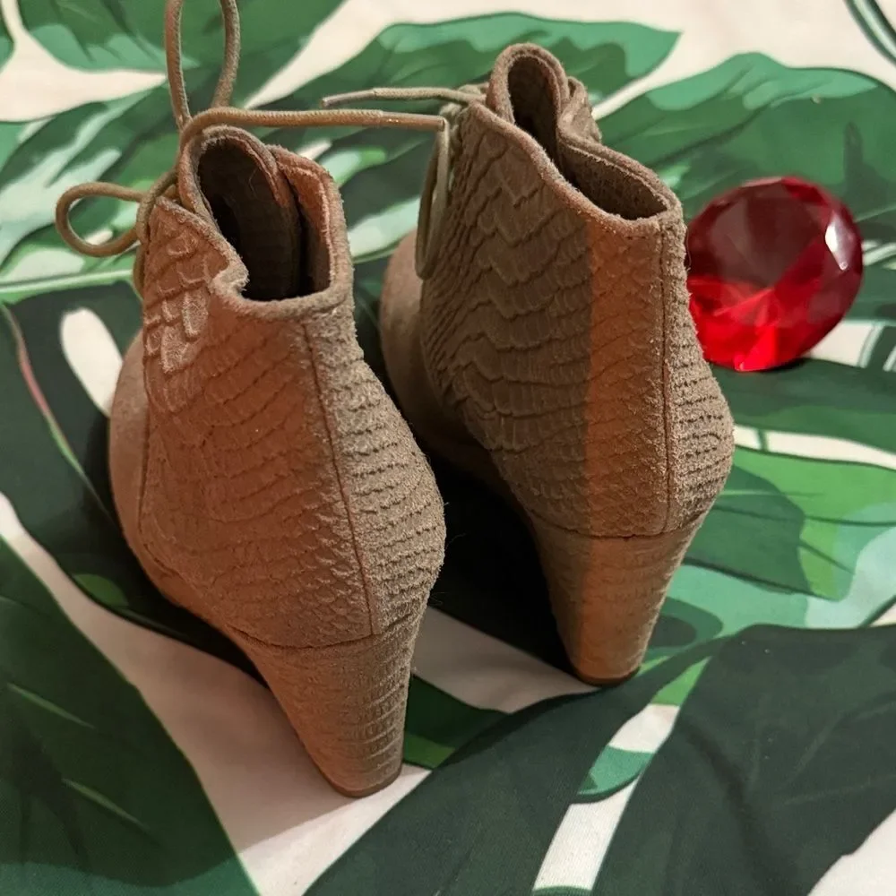 Rosegold Shoes step up